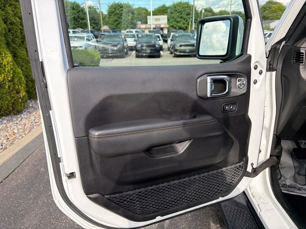 2022 Jeep Gladiator Overland