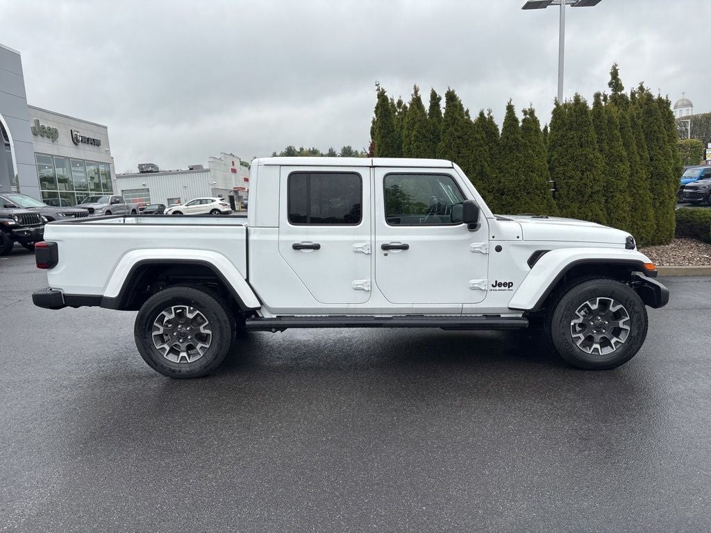 2026 Jeep Gladiator Sahara