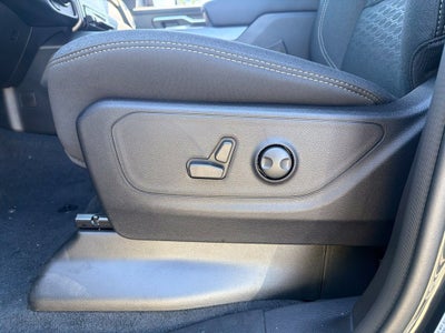 2027 RAM 1500 Big Horn/Lone Star 4D Crew Cab