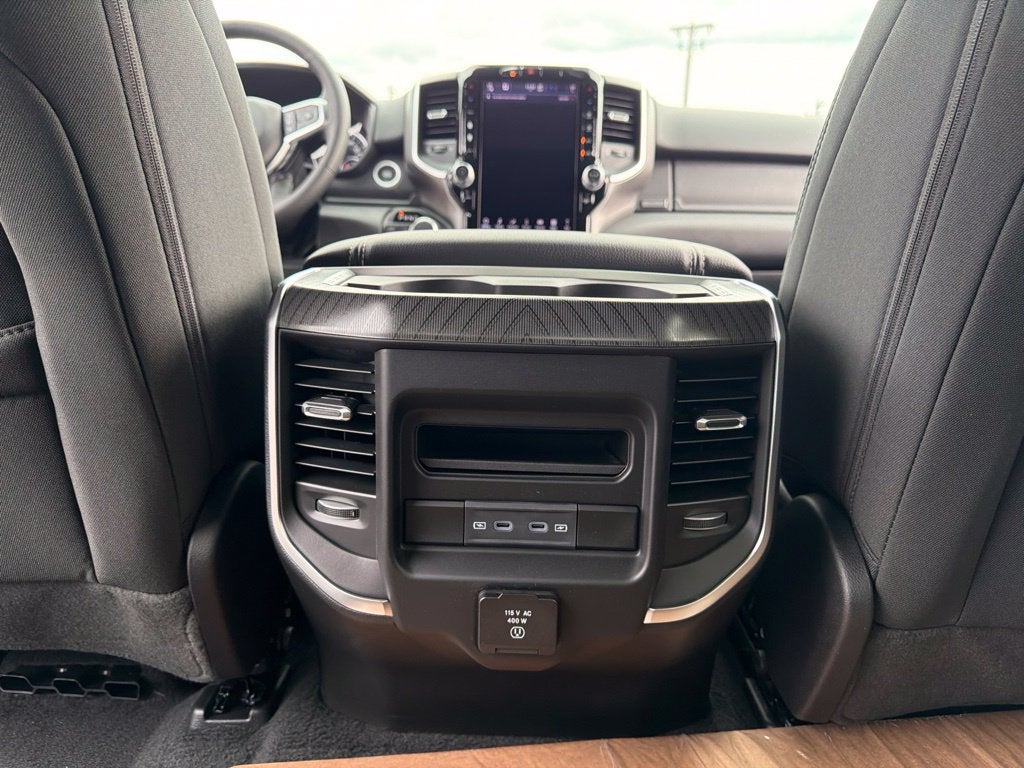2027 RAM 1500 Big Horn/Lone Star 4D Crew Cab