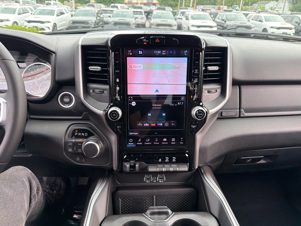 2027 RAM 1500 Big Horn/Lone Star 4D Crew Cab