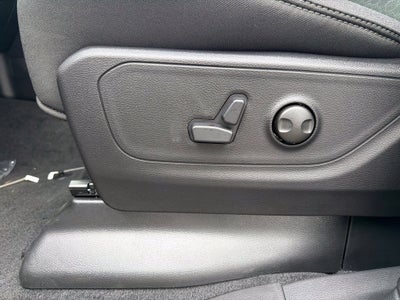 2027 RAM 1500 Big Horn/Lone Star 4D Crew Cab