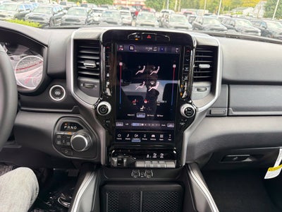 2027 RAM 1500 Big Horn/Lone Star 4D Crew Cab