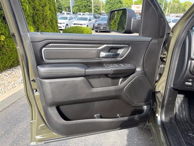 2027 RAM 1500 Big Horn/Lone Star 4D Crew Cab