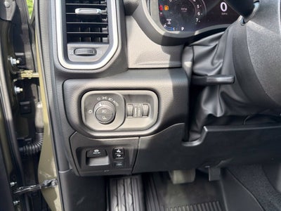 2027 RAM 1500 Big Horn/Lone Star 4D Crew Cab