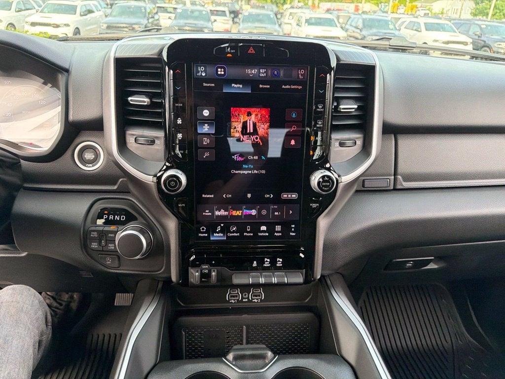2027 RAM 1500 Big Horn/Lone Star 4D Crew Cab