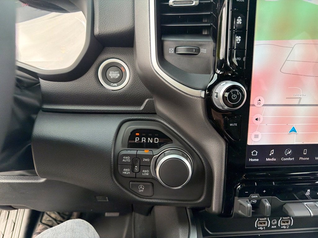 2027 RAM 1500 Big Horn/Lone Star 4D Crew Cab