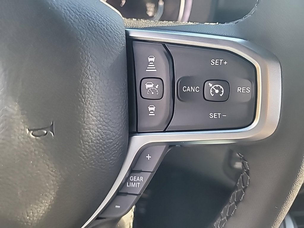 2027 RAM 1500 Big Horn/Lone Star 4D Crew Cab