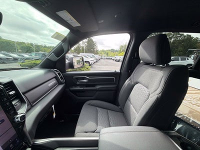 2027 RAM 1500 Big Horn/Lone Star 4D Crew Cab