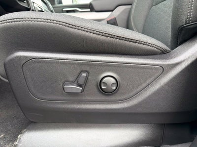 2027 RAM 1500 Big Horn/Lone Star 4D Crew Cab