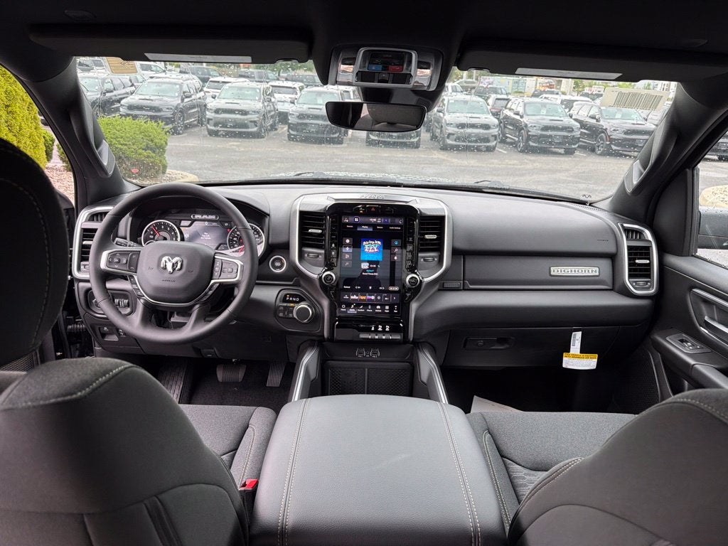 2027 RAM 1500 Big Horn/Lone Star 4D Crew Cab