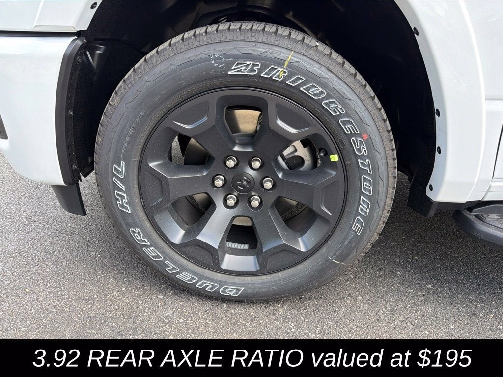 2027 RAM 1500 Big Horn/Lone Star 4D Crew Cab