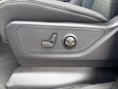 2027 RAM 1500 Big Horn/Lone Star 4D Crew Cab