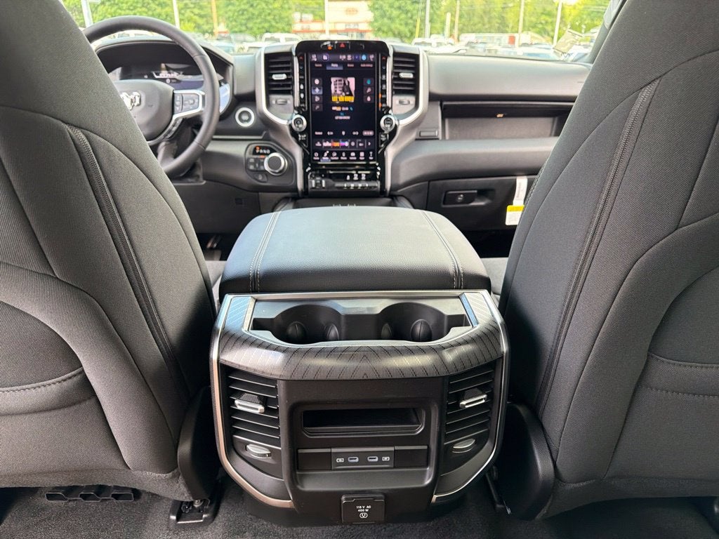 2027 RAM 1500 Big Horn/Lone Star 4D Crew Cab