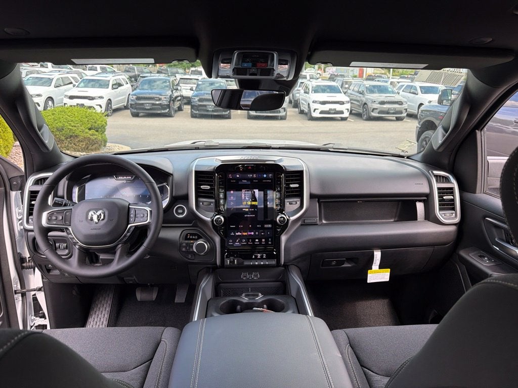 2027 RAM 1500 Big Horn/Lone Star 4D Crew Cab