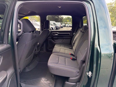 2027 RAM 1500 Big Horn/Lone Star 4D Crew Cab