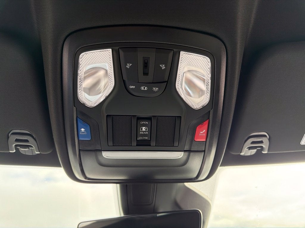 2027 RAM 1500 Big Horn/Lone Star 4D Crew Cab