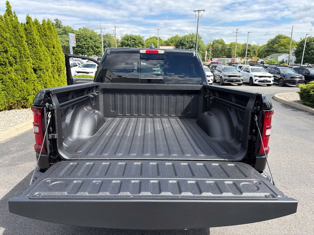 2027 RAM 1500 Big Horn/Lone Star 4D Crew Cab