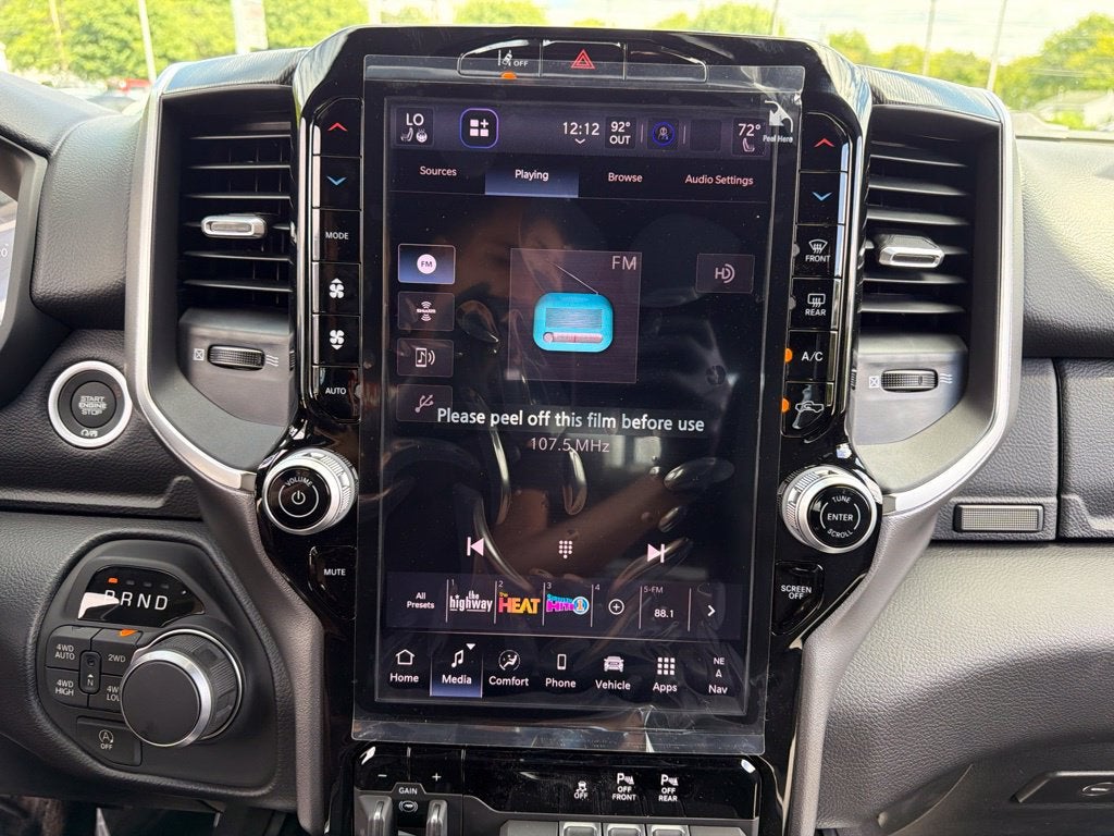 2027 RAM 1500 Big Horn/Lone Star 4D Crew Cab