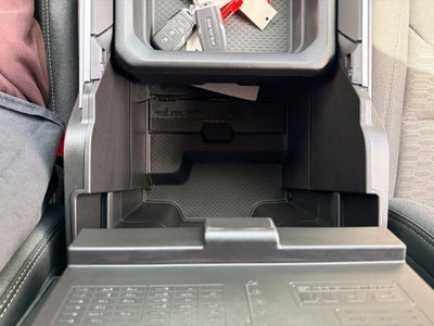 2027 RAM 1500 Big Horn/Lone Star 4D Crew Cab