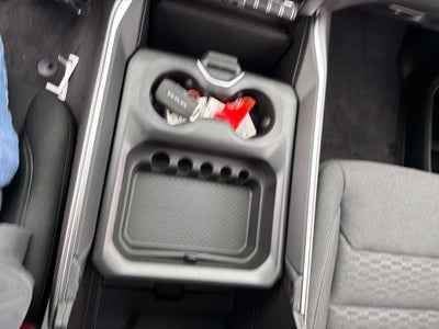 2027 RAM 1500 Big Horn/Lone Star 4D Crew Cab