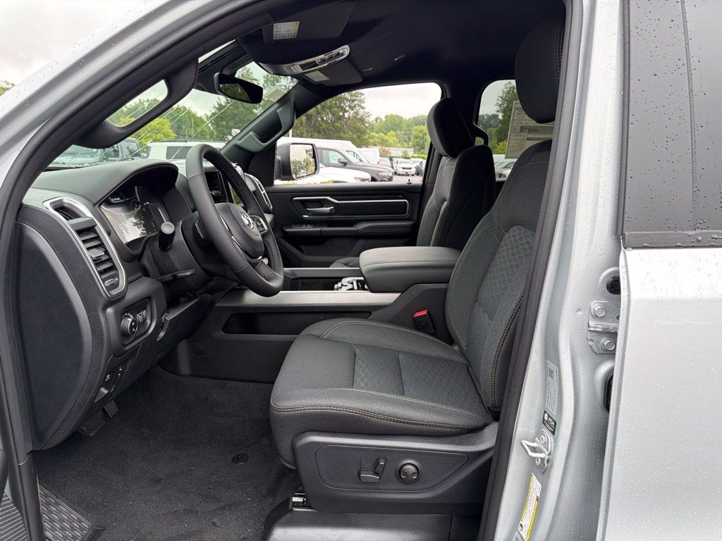 2027 RAM 1500 Big Horn/Lone Star 4D Crew Cab