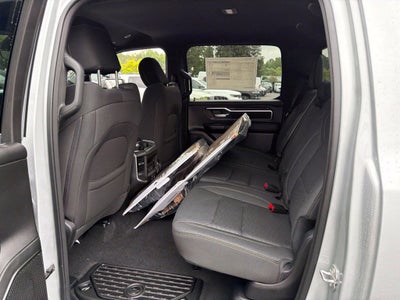 2027 RAM 1500 Big Horn/Lone Star 4D Crew Cab