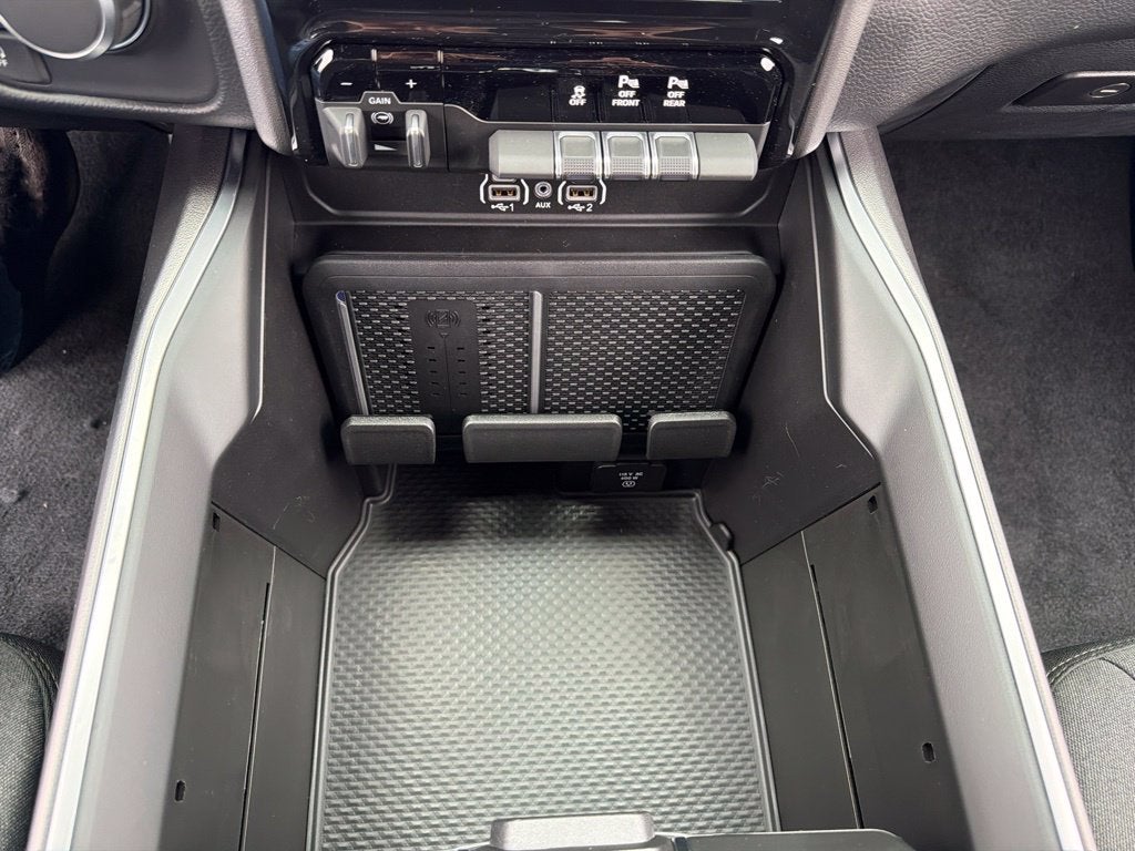 2027 RAM 1500 Big Horn/Lone Star 4D Crew Cab
