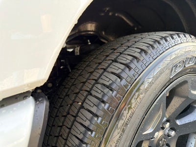 2027 RAM 1500 Big Horn/Lone Star 4D Crew Cab