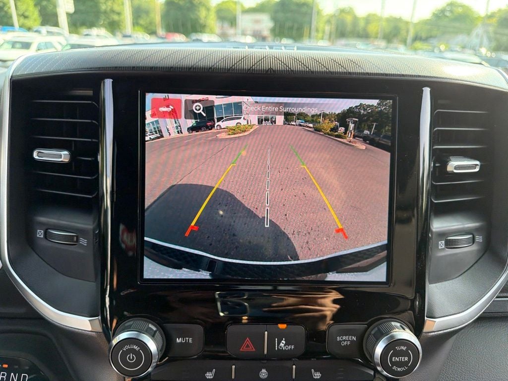2027 RAM 1500 Big Horn/Lone Star 4D Crew Cab