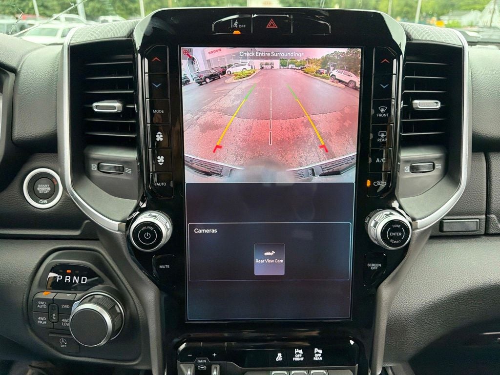2027 RAM 1500 Big Horn/Lone Star 4D Crew Cab