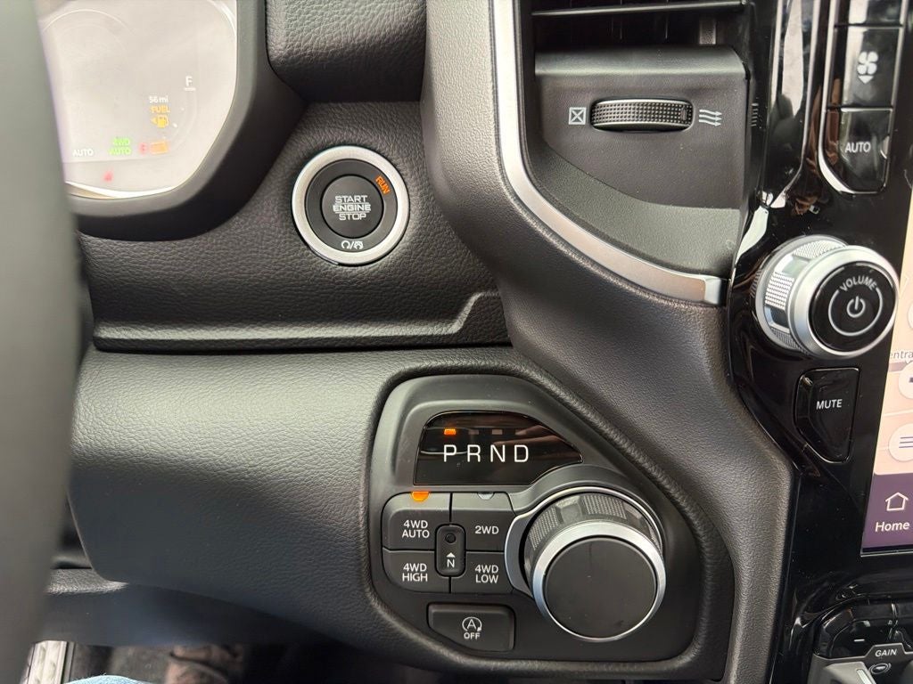 2027 RAM 1500 Big Horn/Lone Star 4D Crew Cab