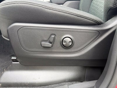 2027 RAM 1500 Big Horn/Lone Star 4D Crew Cab