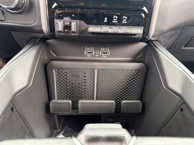 2027 RAM 1500 Big Horn/Lone Star 4D Crew Cab
