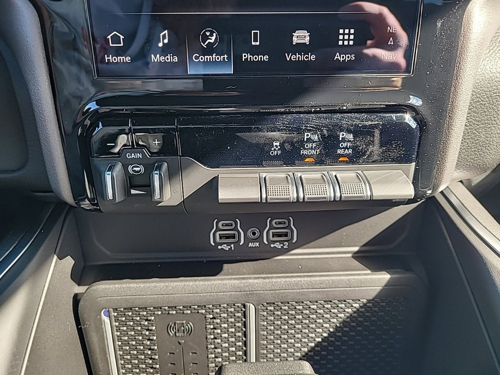 2027 RAM 1500 Big Horn/Lone Star 4D Crew Cab