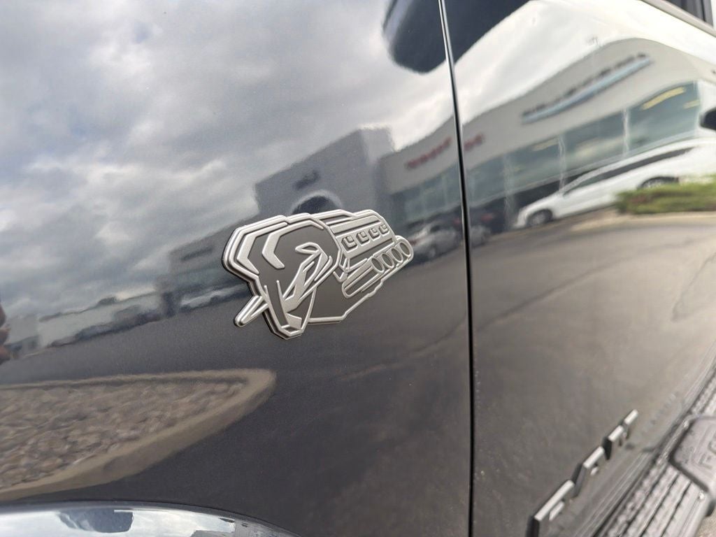 2027 RAM 1500 Big Horn/Lone Star 4D Crew Cab