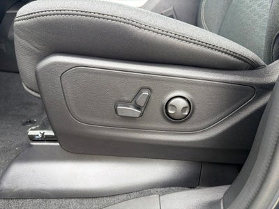 2027 RAM 1500 Big Horn/Lone Star 4D Crew Cab