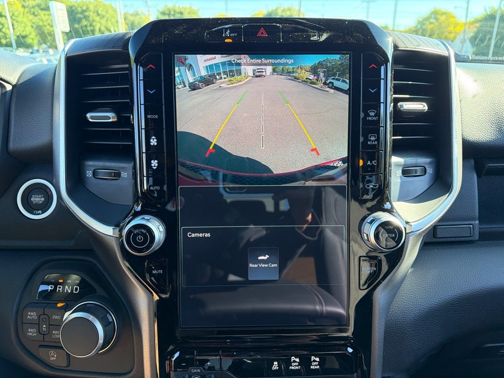 2027 RAM 1500 Big Horn/Lone Star 4D Crew Cab