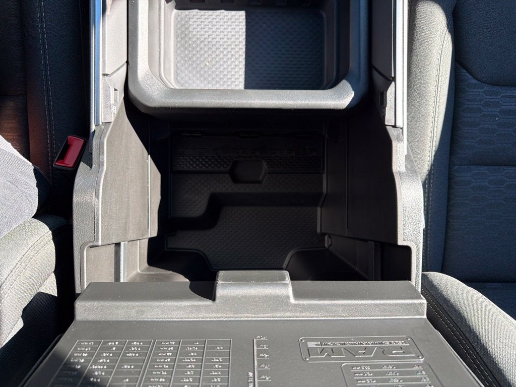 2027 RAM 1500 Big Horn/Lone Star 4D Crew Cab