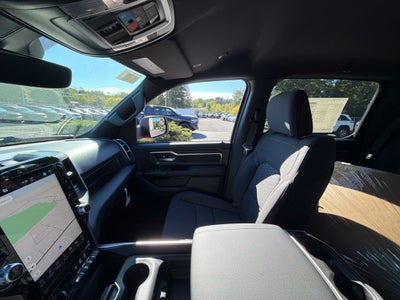 2027 RAM 1500 Big Horn/Lone Star 4D Crew Cab