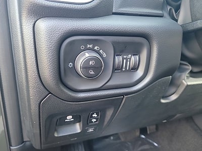 2027 RAM 1500 Big Horn/Lone Star 4D Crew Cab