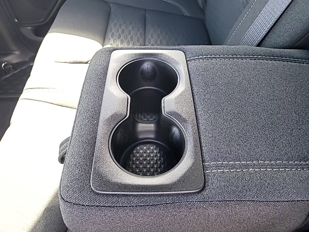 2027 RAM 1500 Big Horn/Lone Star 4D Crew Cab