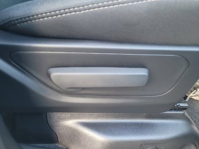 2027 RAM 1500 Big Horn/Lone Star 4D Crew Cab