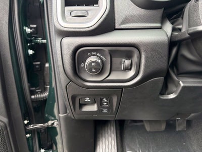 2027 RAM 1500 Big Horn/Lone Star 4D Crew Cab
