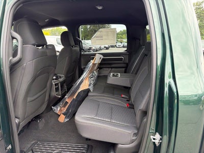 2027 RAM 1500 Big Horn/Lone Star 4D Crew Cab