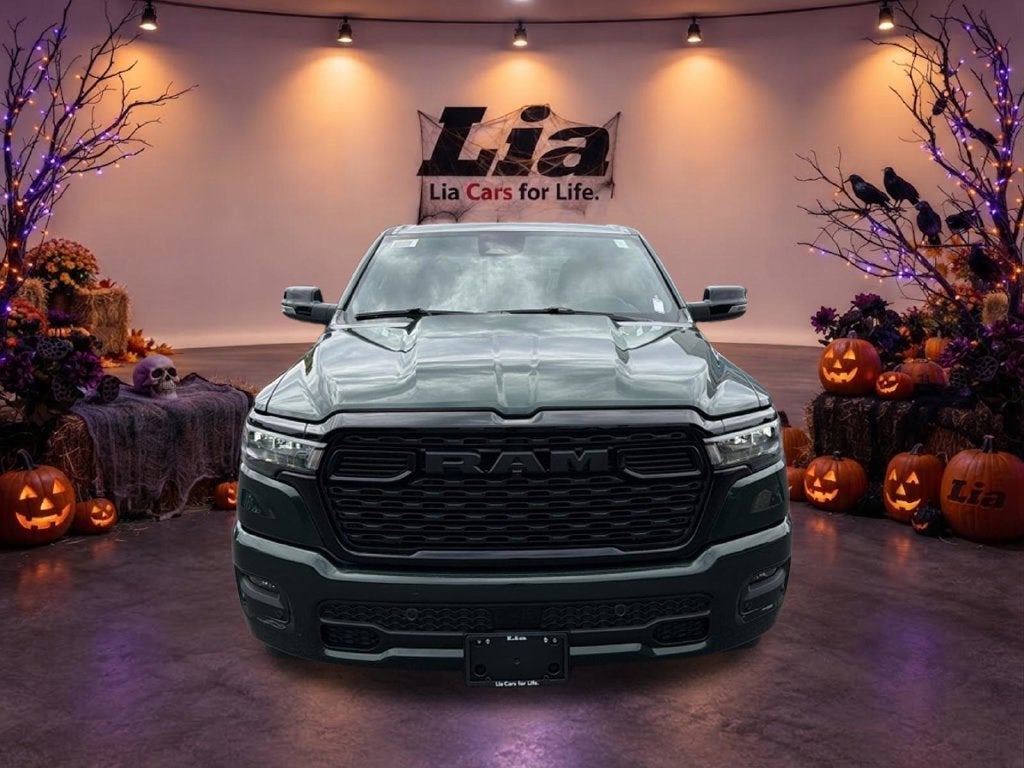 2027 RAM 1500 Big Horn/Lone Star 4D Crew Cab