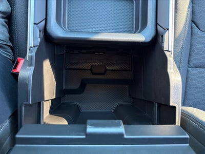 2027 RAM 1500 Big Horn/Lone Star 4D Crew Cab