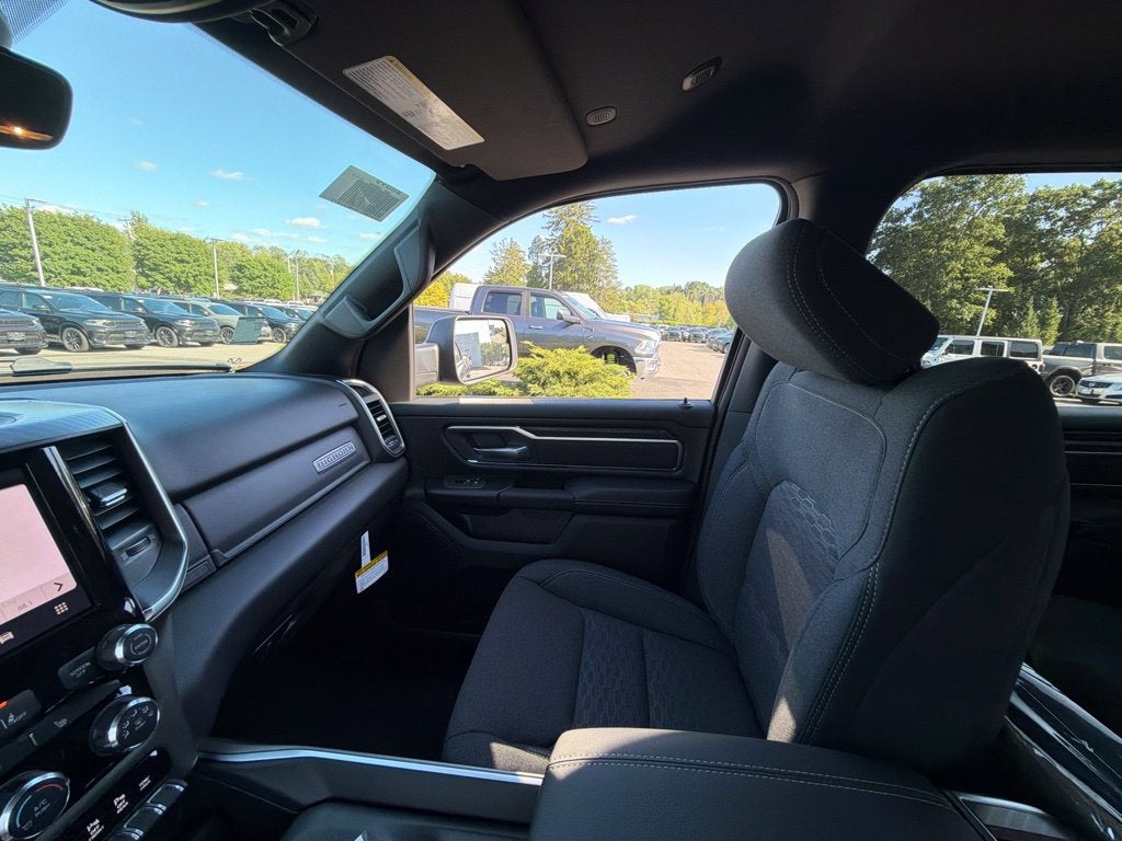 2027 RAM 1500 Big Horn/Lone Star 4D Crew Cab