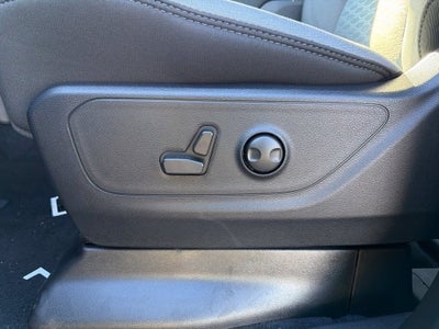 2027 RAM 1500 Big Horn/Lone Star 4D Crew Cab