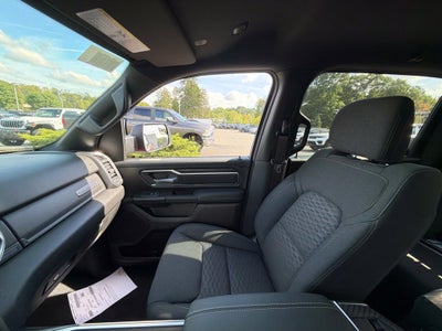 2027 RAM 1500 Big Horn/Lone Star 4D Crew Cab